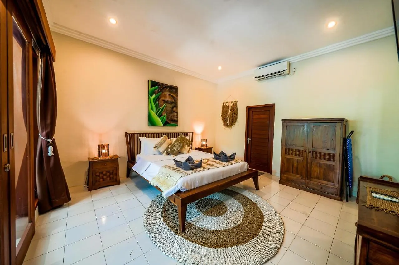 Villa Conor - Legian - Seminyak - 2 Bedroom 2 Bathroom Villa - Great Location Indonesië